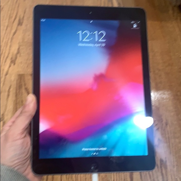 COPY - iPad Air good condition 16 gb - Picture 3 of 3